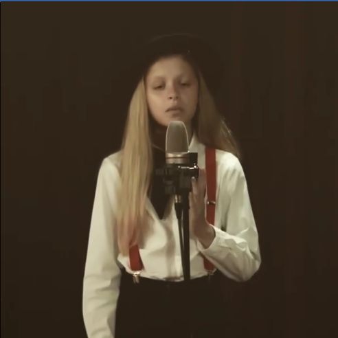 O fetiță din România, premiată la Festivalul San Remo Junior. A impresionat cu o melodie din repertoriul lui Charles Aznavour | FOTO & VIDEO
