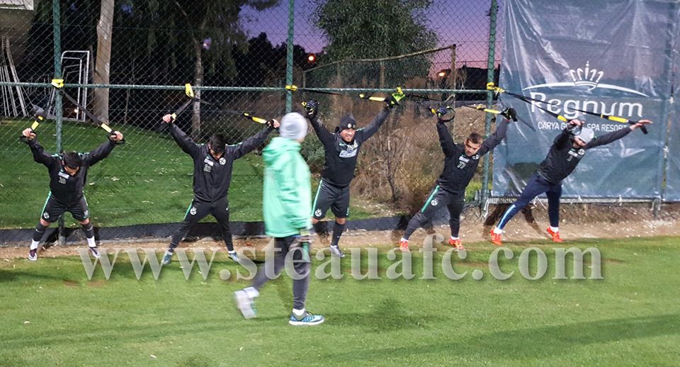 În stagiul din Turcia, Steaua a bătut clar formația maghiară Ujpest. ^Campionii României au avut parte de o surpriză în cantonament / GALERIE FOTO