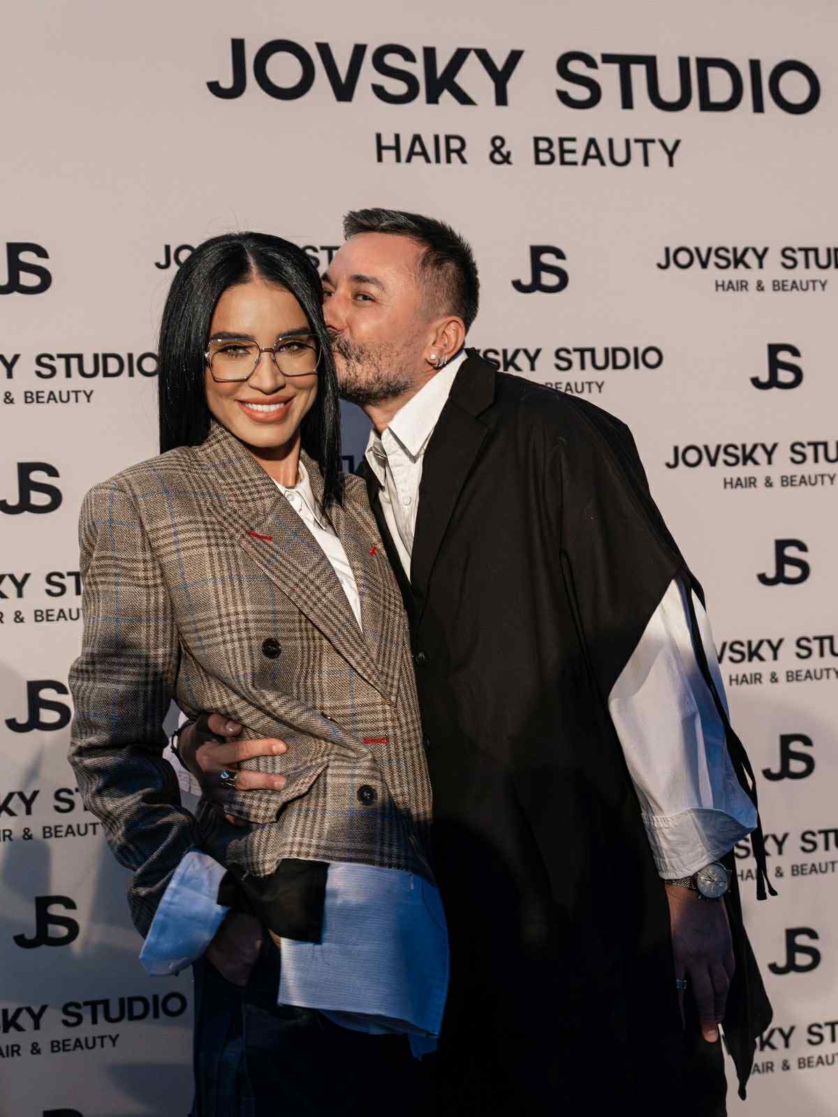 Hairstilistul Adrian Perjovschi, despre cum să ne vopsim corect părul: „Cu ce culoare naturală ne naștem, aia ne vine cel mai bine”