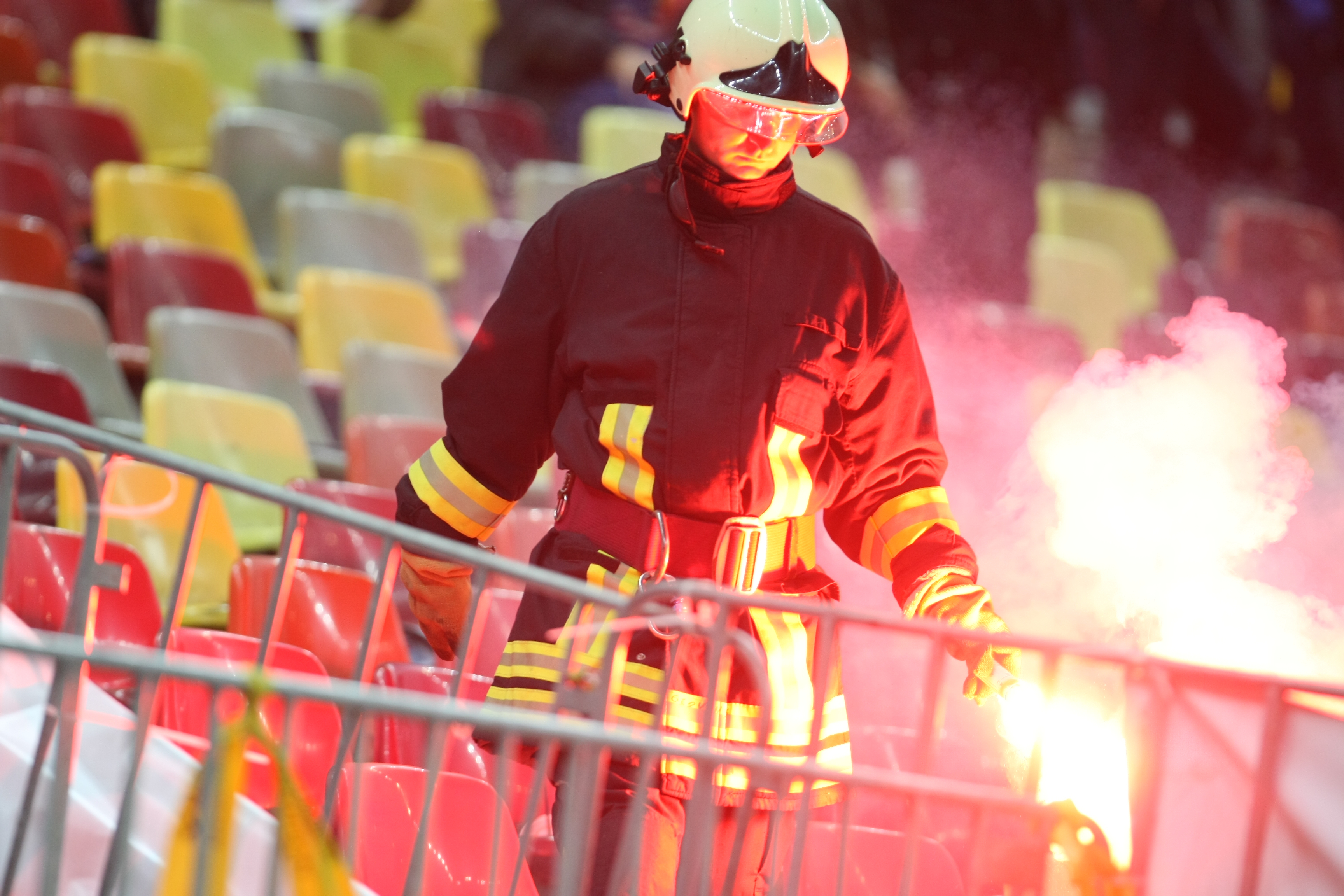 LIVE BLOG / FOTO&VIDEO. MECIUL ANULUI, ROMÂNIA - UNGARIA 1-1