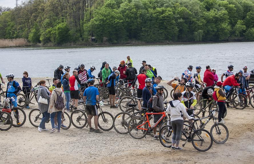 Peste 2.800 de oameni au luat parte la ZIUA B şi la RUNFEST, în pădurea Cernica / GALERIE FOTO   