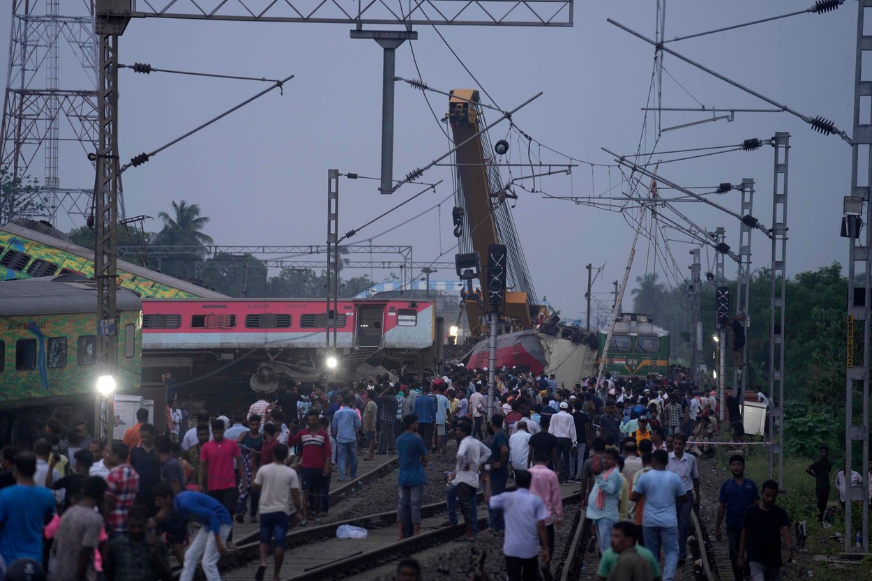 Bilanțul victimelor după catastrofa feroviară din India: 288 de morți și peste 1.000 de răniți. Operațiunile de salvare s-au încheiat