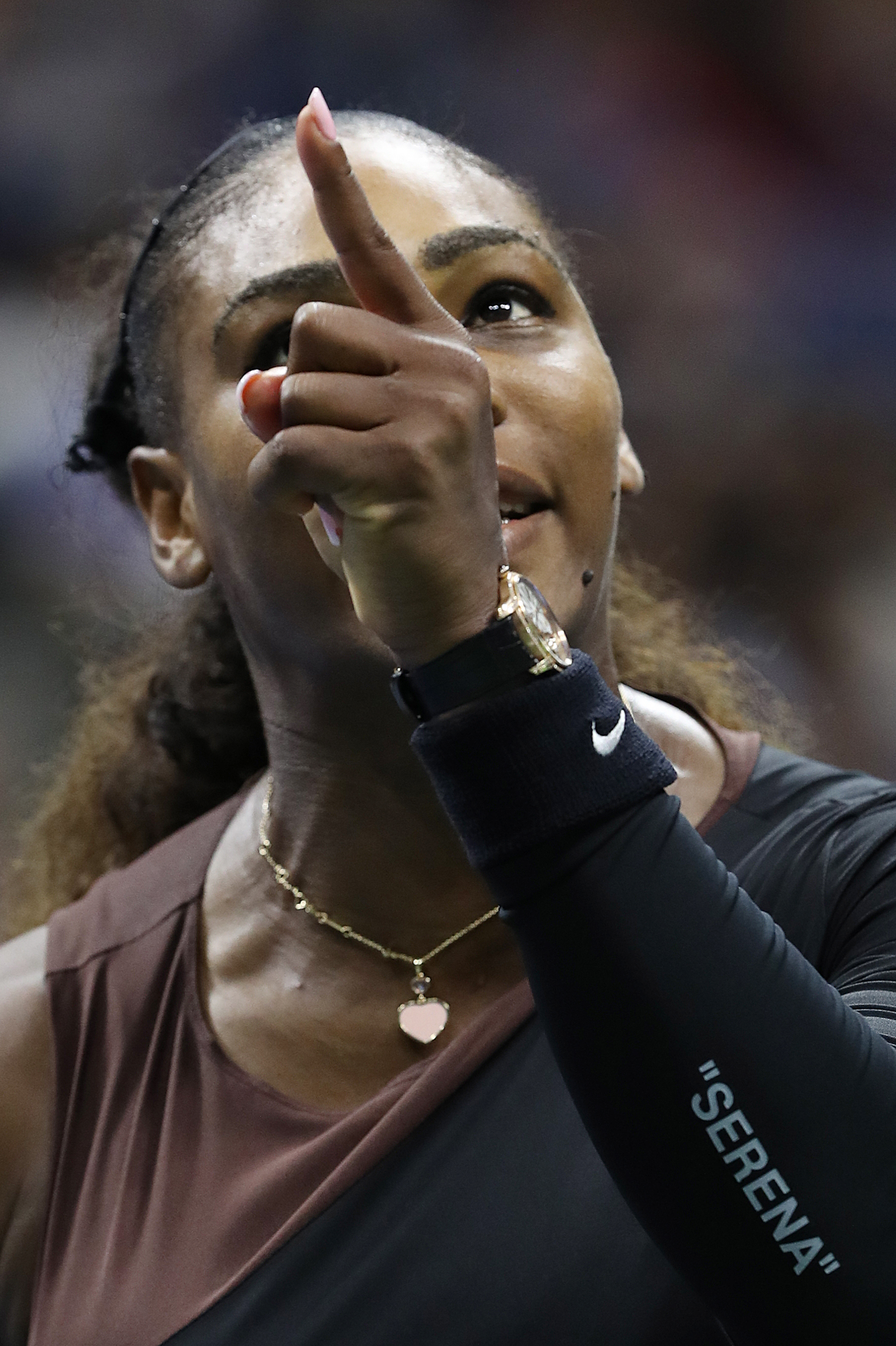 Serena Williams și-a ieșit din minți, în finala de la US Open. Arbitrul Carlos Ramos a supărat-o, iar Naomi Osaka i-a suflat titlul / VIDEO