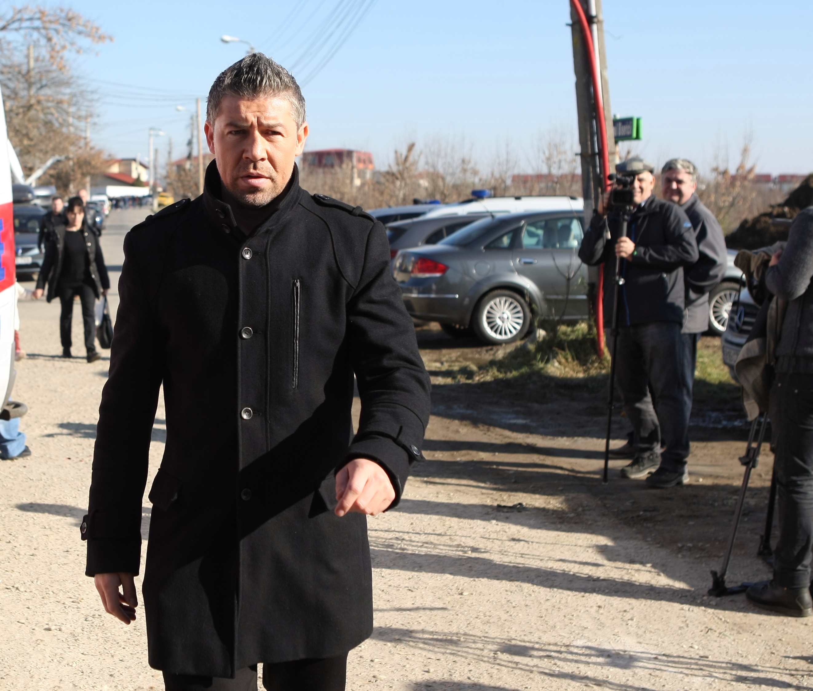 Daniel Prodan a fost înmormântat, azi, la cimitirul Sf. Ilie din Voluntari. Promisiune în lacrimi făcută de Gică Popescu: ”Îți vom îndeplini visul” | GALERIE FOTO
