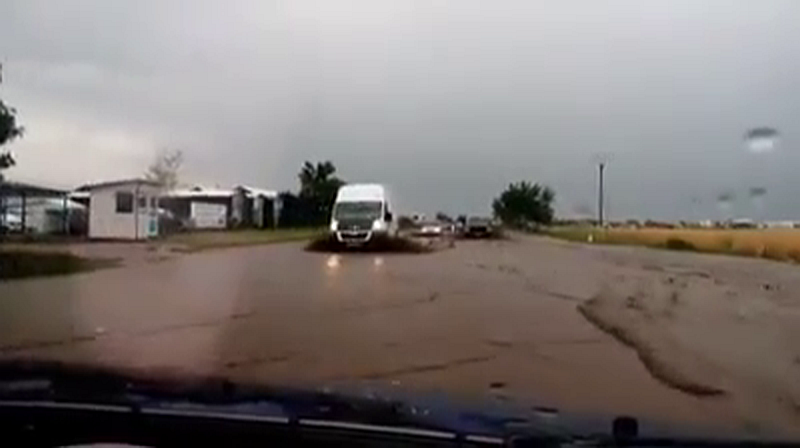 UPDATE. Grindina a făcut ravagii în mai multe localități din țară | VIDEO
