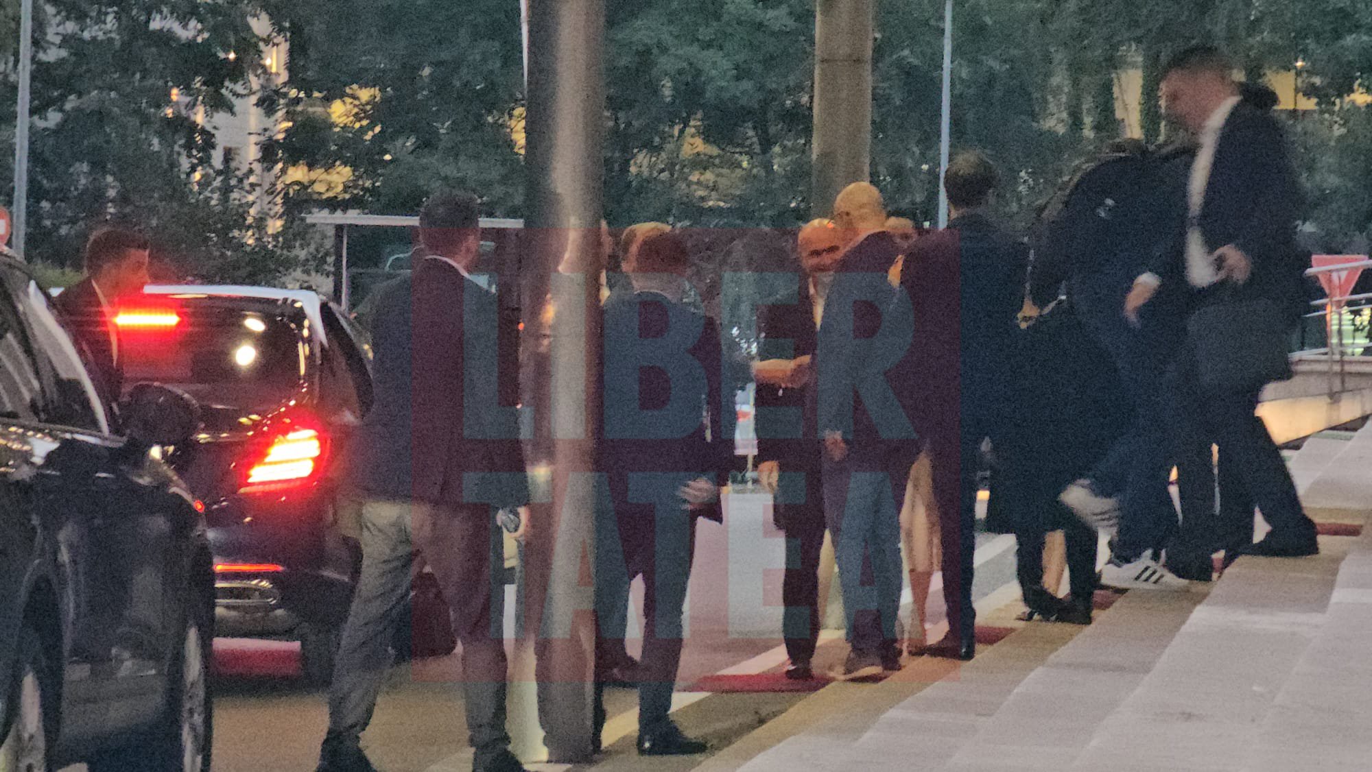 Viktor Orban, cină de lucru cu Ilie Bolojan la Palatul Victoria. Premierul Ungariei, așteptat și de Kelemen Hunor. Ce au discutat | VIDEO