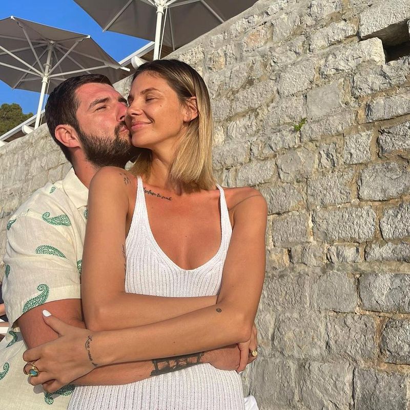Ramona Olaru, nevoită să îi dea înapoi lui Cătălin Cazacu inelul de logodnă, după despărțire: „Mi se pare o prostie asta”. Cum se scuză el