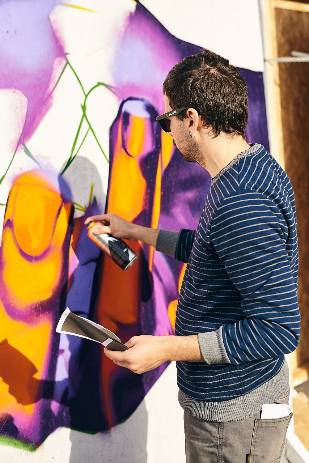 6 trupe de artisti urbani s-au duelat in opere de graffiti in parcarea Centrului Comercial Orhideea! Cei mai cunoscuti grafferi din Romania au jurizat spectaculosul concurs!