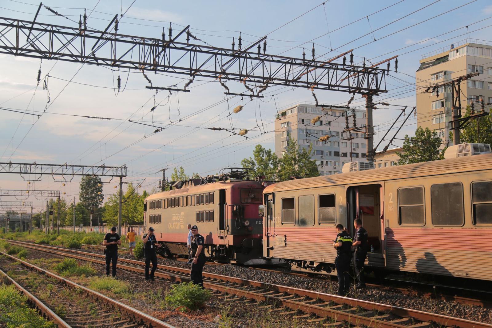 15 persoane rănite în Gara Basarab din București, după ce o locomotivă a lovit vagoanele la care urma să se cupleze