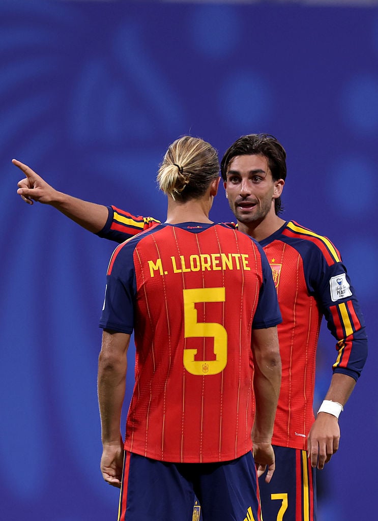 Cum au reacționat fanii după ce i-au văzut împreună pe Ferran Torres și Marcos Llorente în vacanța din Ibiza