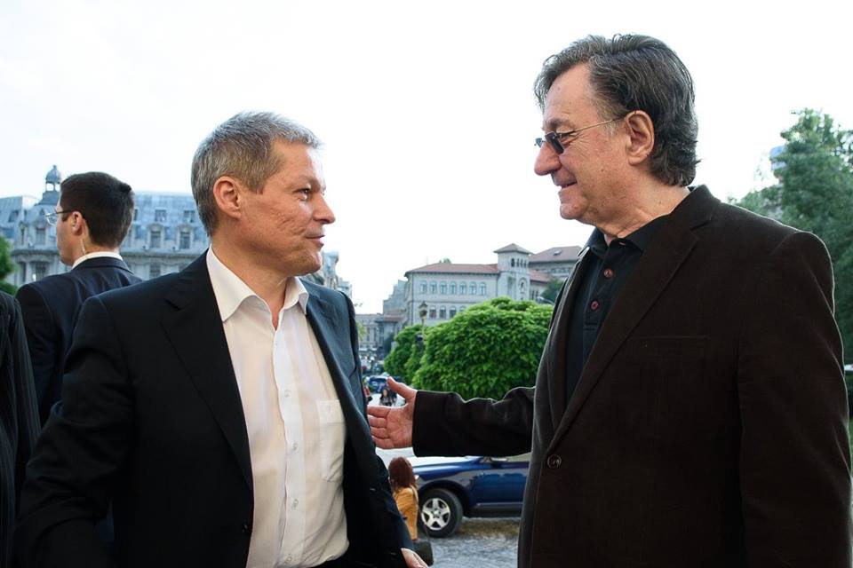 Atunci și Acum | Dacian Cioloș, inginerul agronom ajuns șef al Executivului, în prima guvernare tehnocrată a României