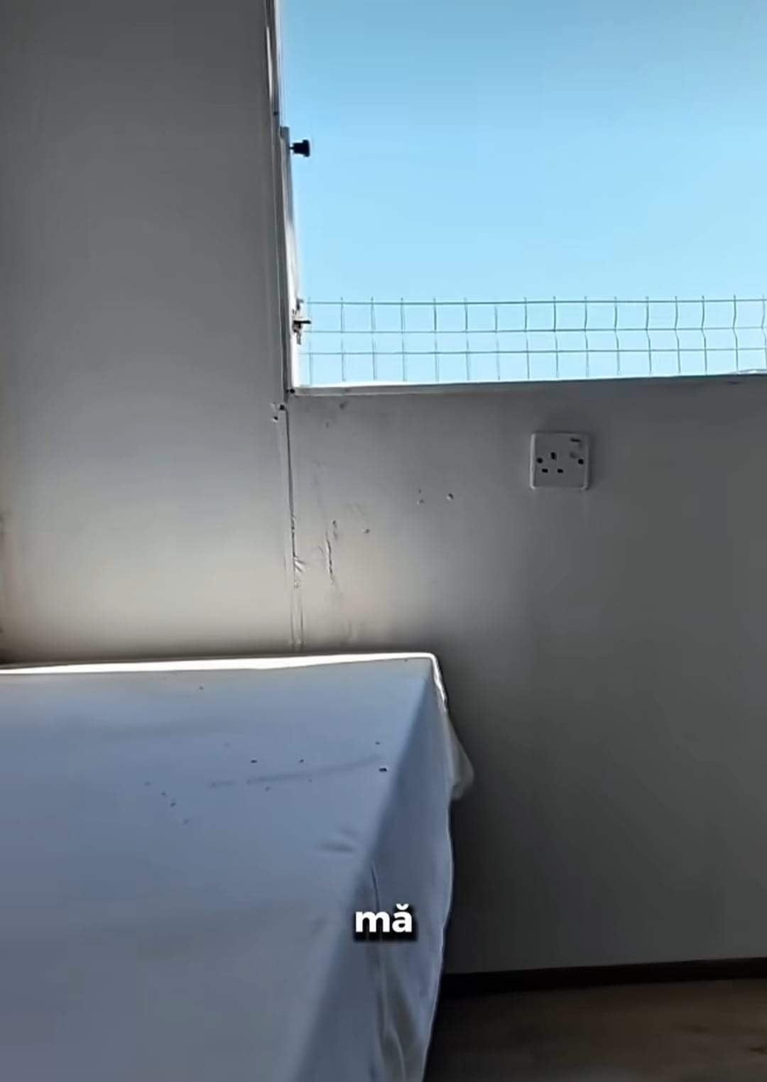 Imagini cu noua căsuță de la mare a lui Puya. Artistul deține mai multe proprietăți în țară
