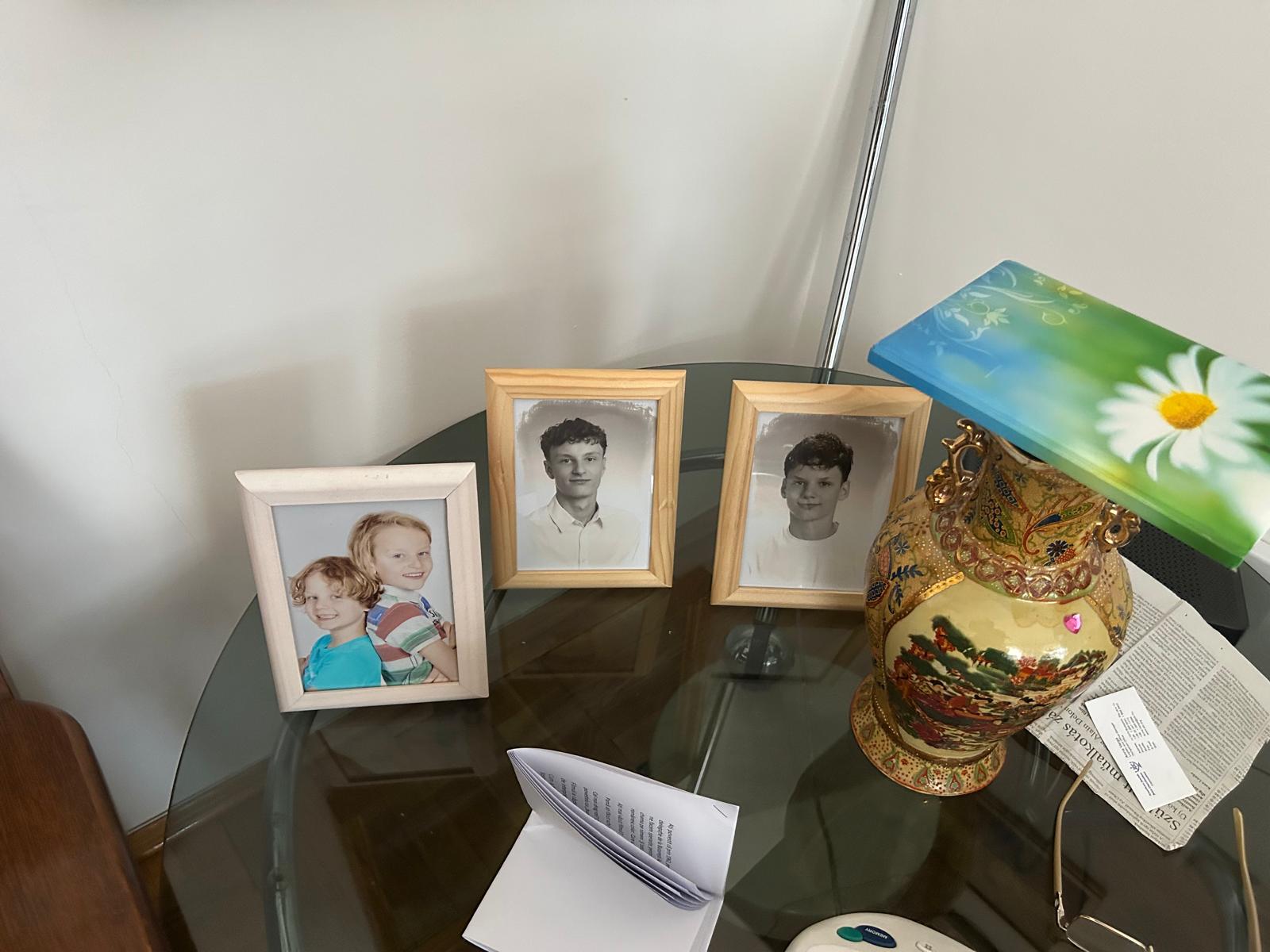 Actrița Anna Szeles, fosta soție a lui Florin Piersic: „Nu m-am considerat frumoasă. Dar m-au pus în ziare pe mine mare și pe Catherine Deneuve mică! Florin? Îl respect pentru că îl avem pe Daniel!”. Cum „s-au bătut” Nicu Ceaușescu și Piersic pentru ea