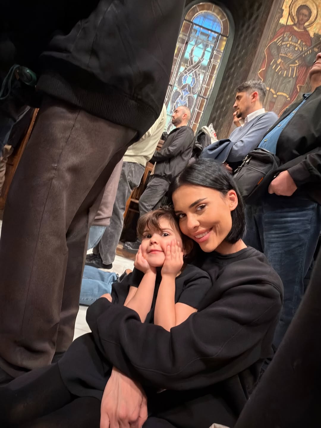 Andreea Popescu și Rareș Cojoc, împreună de Paște. Decizia pe care au luat-o de dragul copiilor: „Perioada aceasta mă găsește bucuroasă”