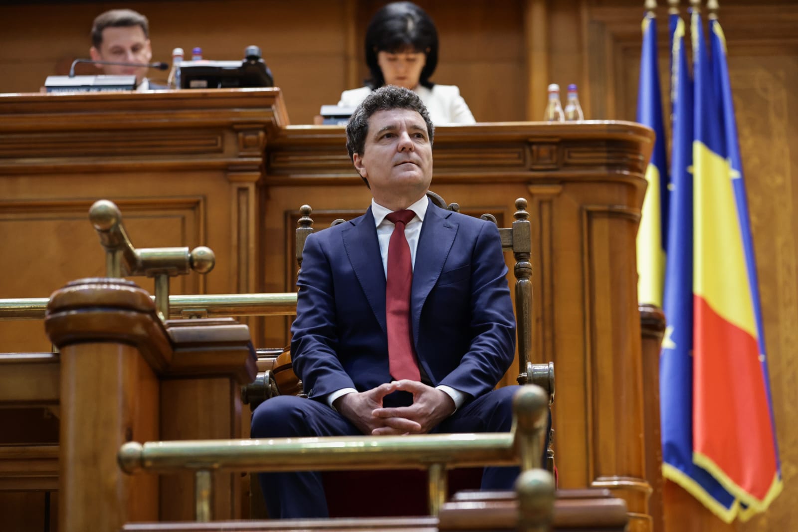 Ce au observat vecinii la Nicușor Dan, după ce a devenit președintele României. Obiceiul pe care îl are în fiecare dimineață