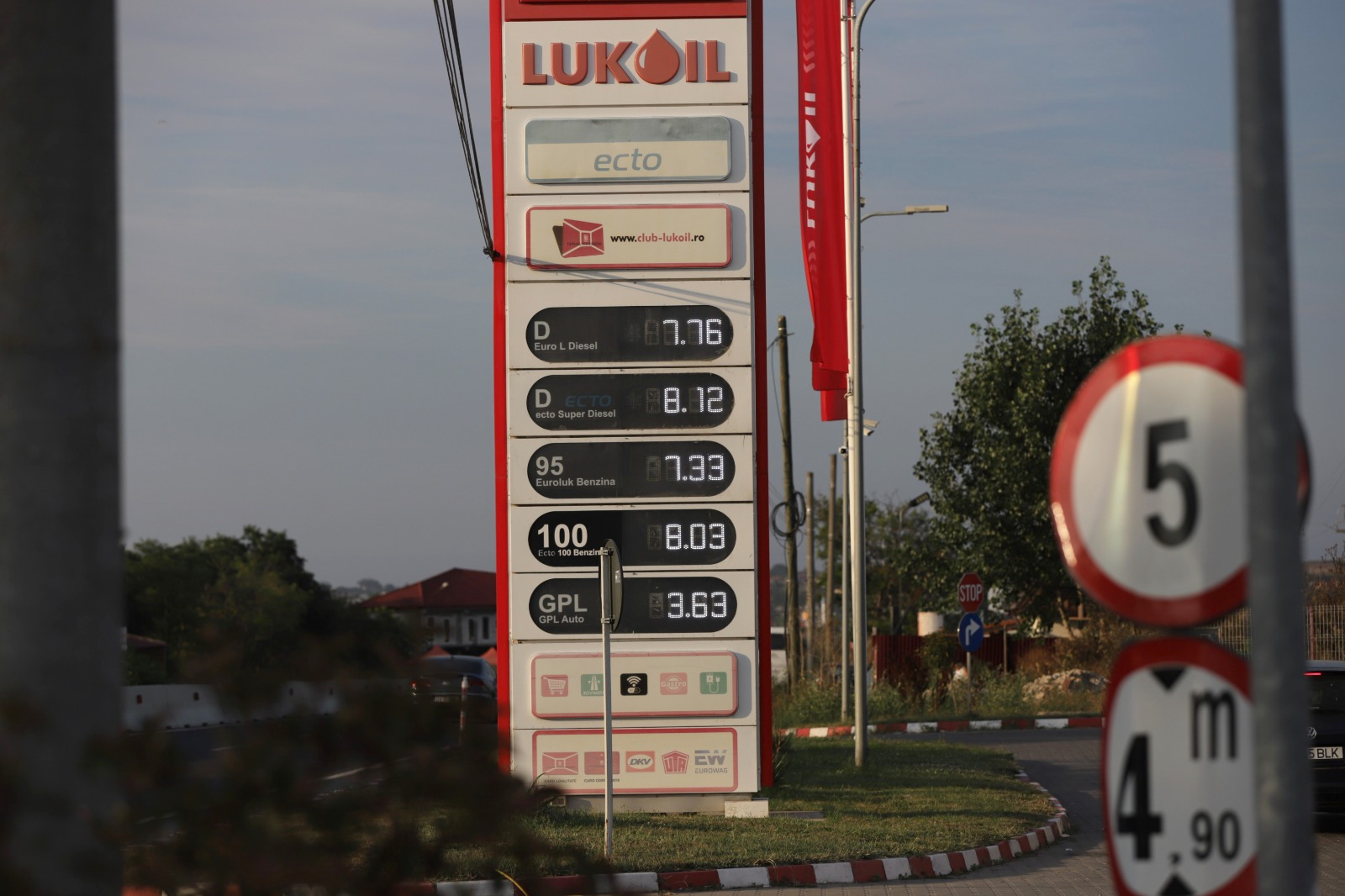 Experiment Libertatea. Cum sunt preţurile la alimente în Bulgaria faţă de România, în pieţe şi la hipermarket. Marile surprize de la raft