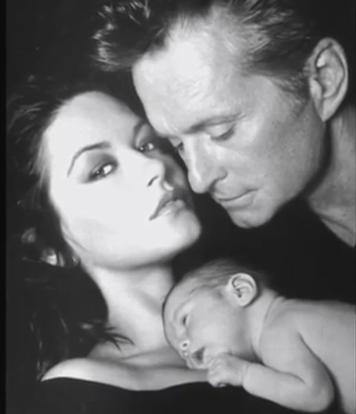 Fiul lui Catherine Zeta-Jones și Michael Douglas începe facultatea. Mesajul emoționant al mamei sale