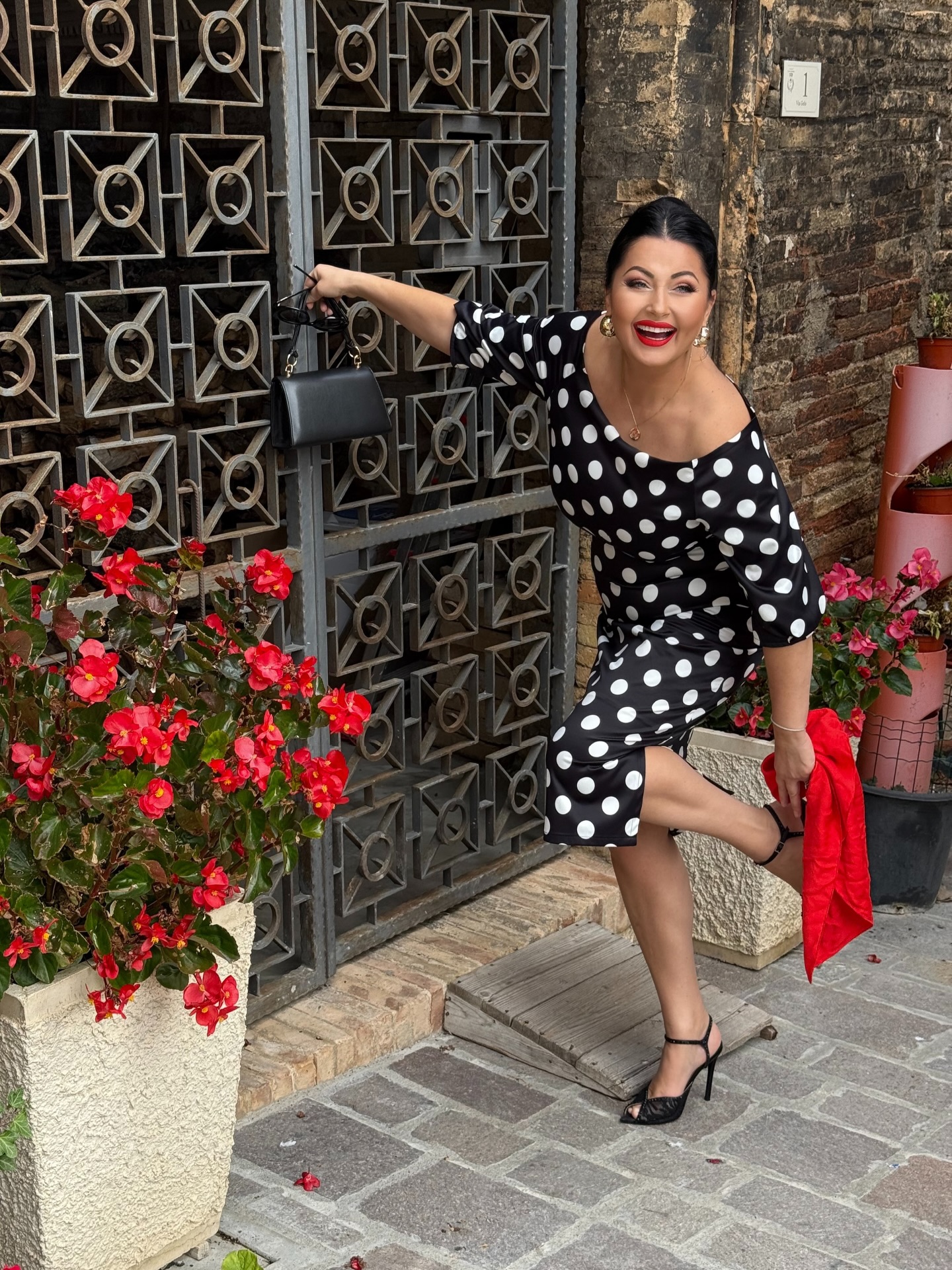 Gabriela Cristea, replică pentru cei care au criticat-o că nu are manichiura făcută: „Nu îmi este rușine cu mâinile mele muncite”