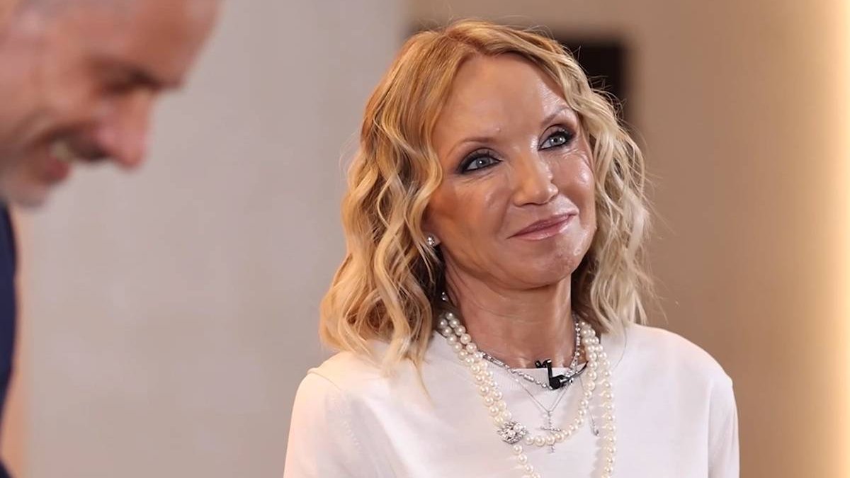Dieta Cameliei Șucu. Are o siluetă de invidiat la 58 de ani. „De 2 ani pentru mine funcționează foarte bine”