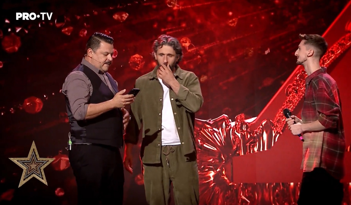 Mihai Bobonete și Dragoș Bucur, show la „Românii au talent”. Au cântat și dansat pe scenă, pe una dintre melodiile Andrei
