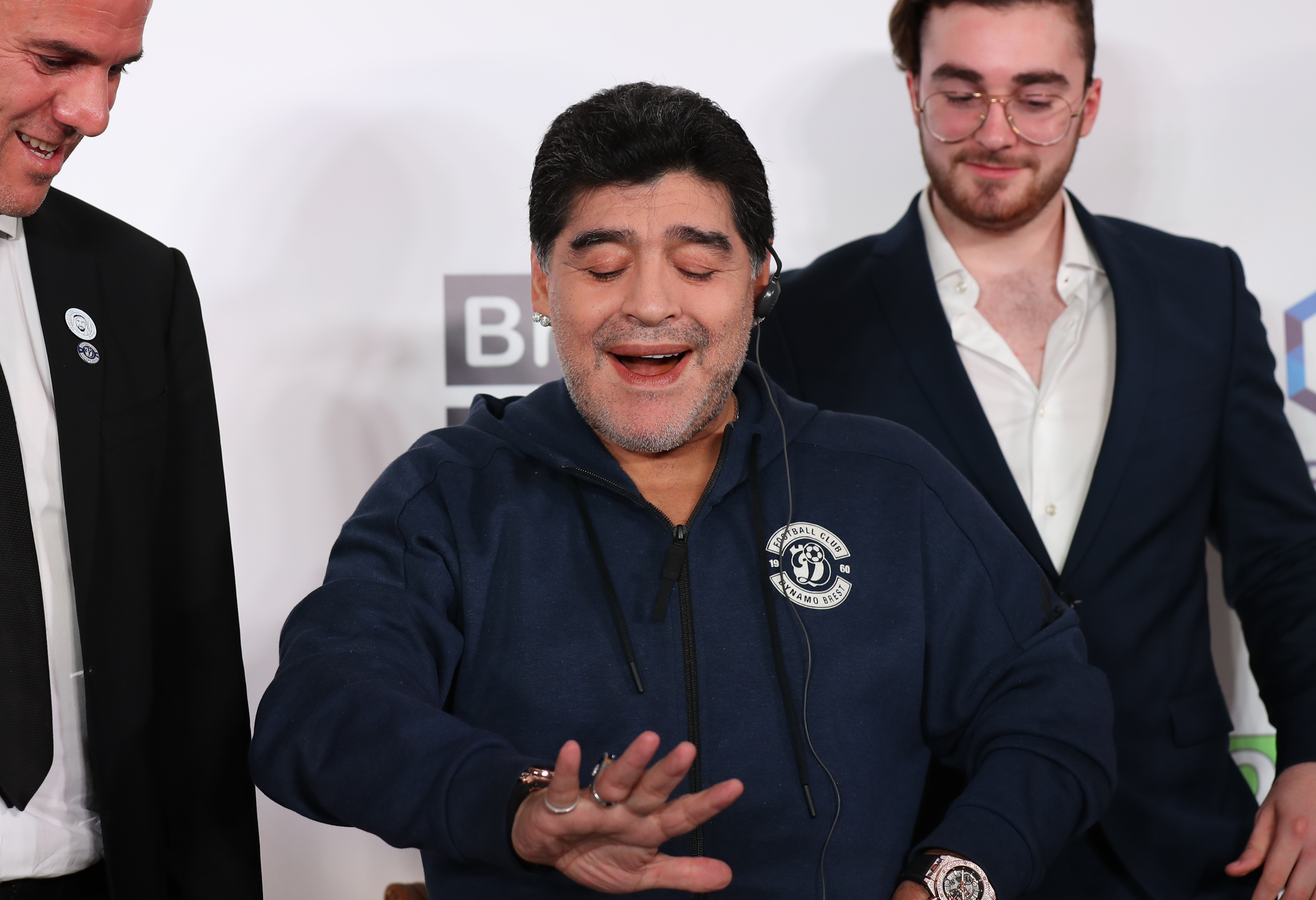 Maradona a ajuns la Brest. Fostul mare fotbalist argentinian a preluat preşedinţia clubului bielorus / GALERIE FOTO