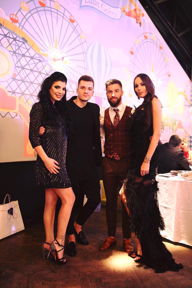 Cum s-a îmbrăcat Andreea Tonciu la botezul lui Gabi Enache. Soțul i-a dat interzis la ieșiri nocturne | FOTO