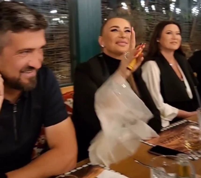Anamaria Prodan, primele declarații după ce s-a speculat că are o relație cu Adrian Iordache: „Îmi este prieten”. Au ieșit împreună în oraș, la lăutari