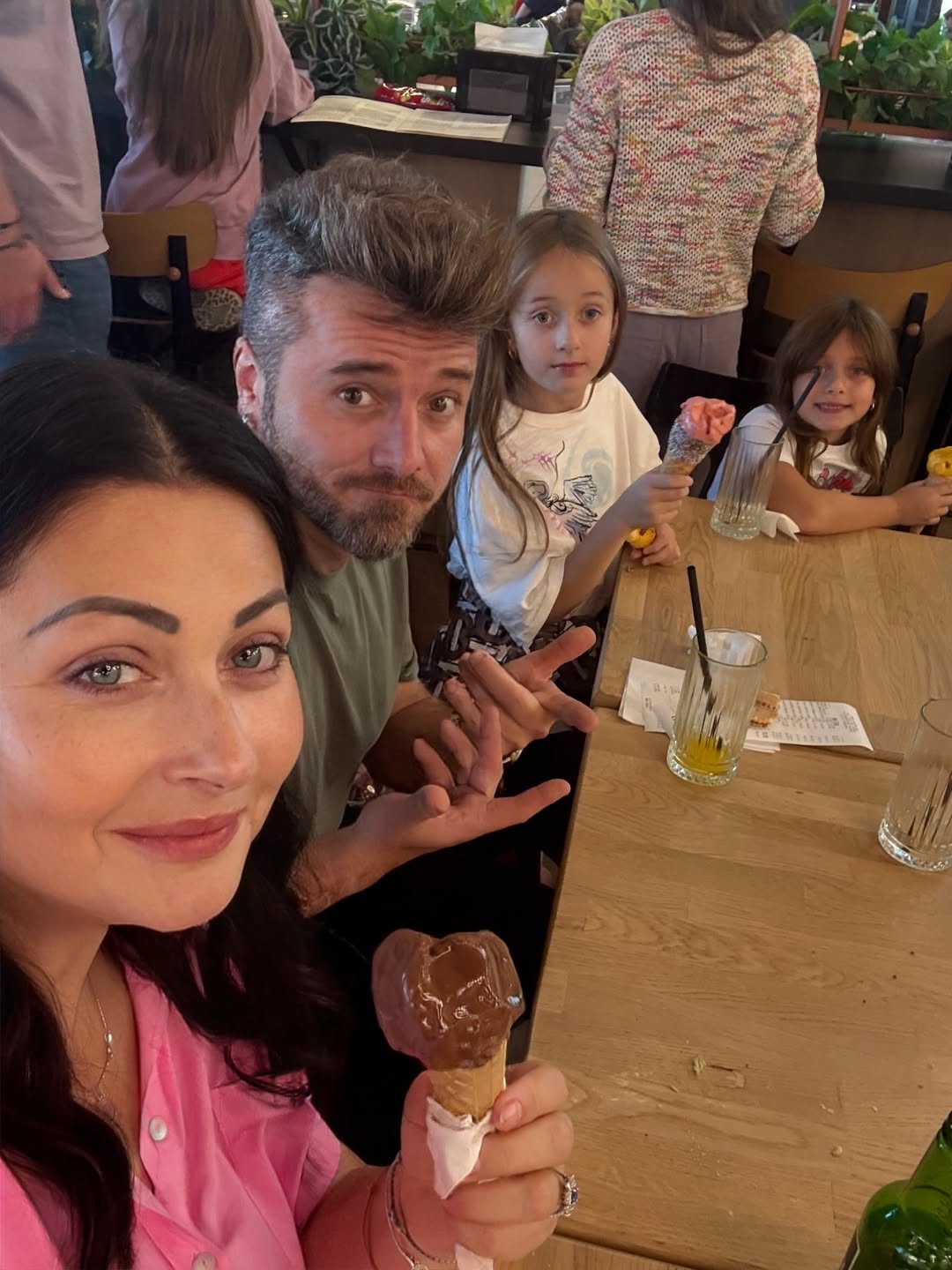 Gabriela Cristea și Tavi Clonda au plecat din România. În ce țară au ajuns: „Zona e superbă”