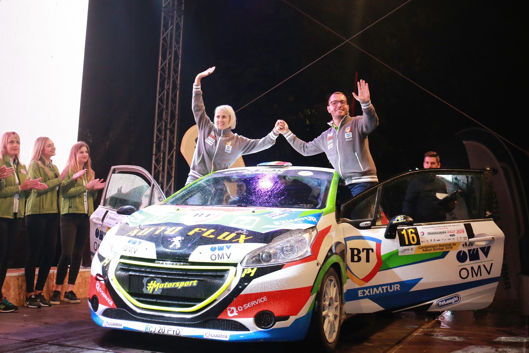 Francesca ia viteză. Simone Tempestini a câștigat autoritar Raliul Transilvaniei, însă Francesca Maior a fost de trei ori pe podium