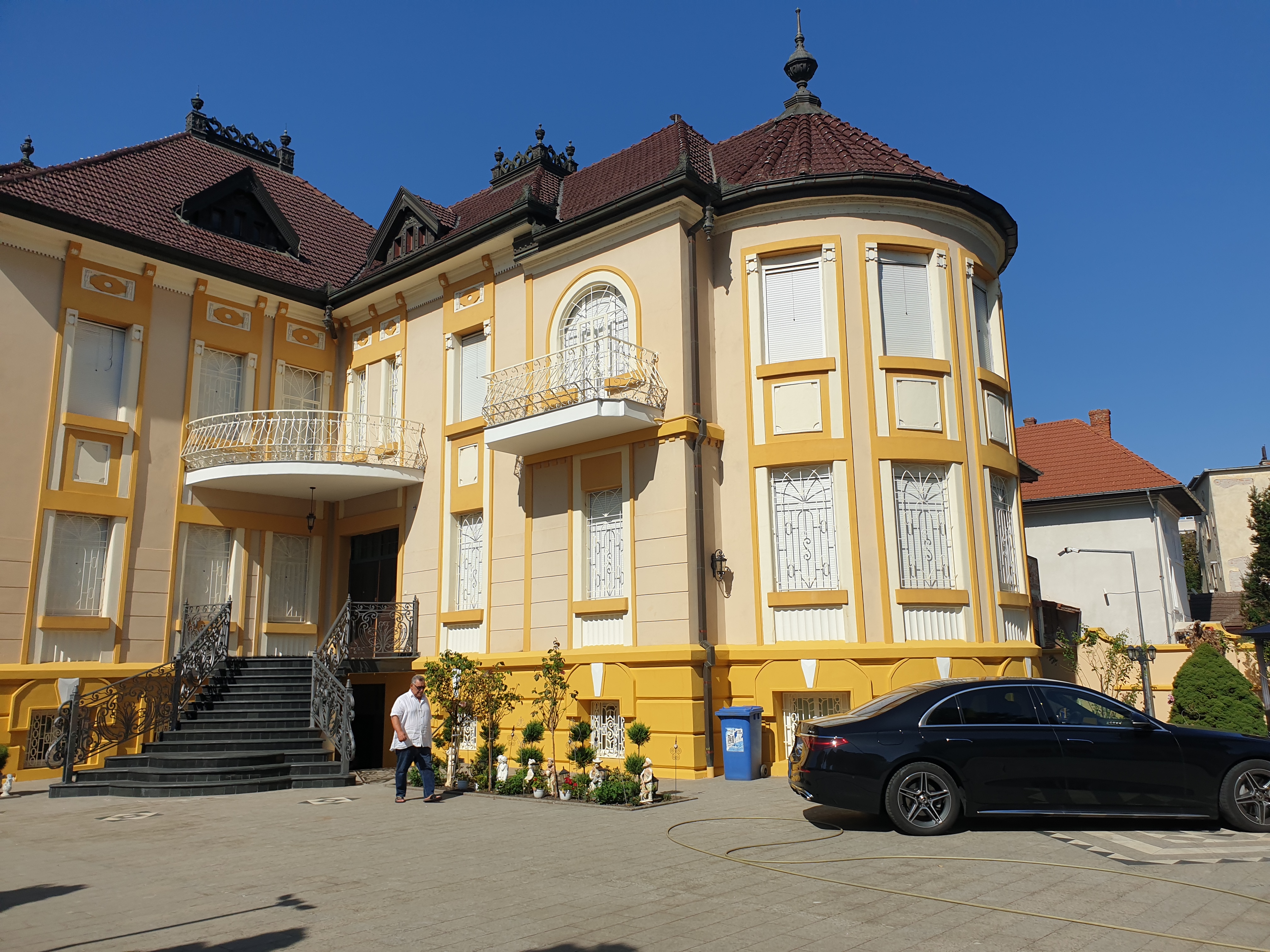 Casa din Timișoara „naționalizată” de primarul Fritz și locuită de clanul Momiță. Cum au obținut ocupanții strămutarea procesului care vizează evacuarea clădirii 