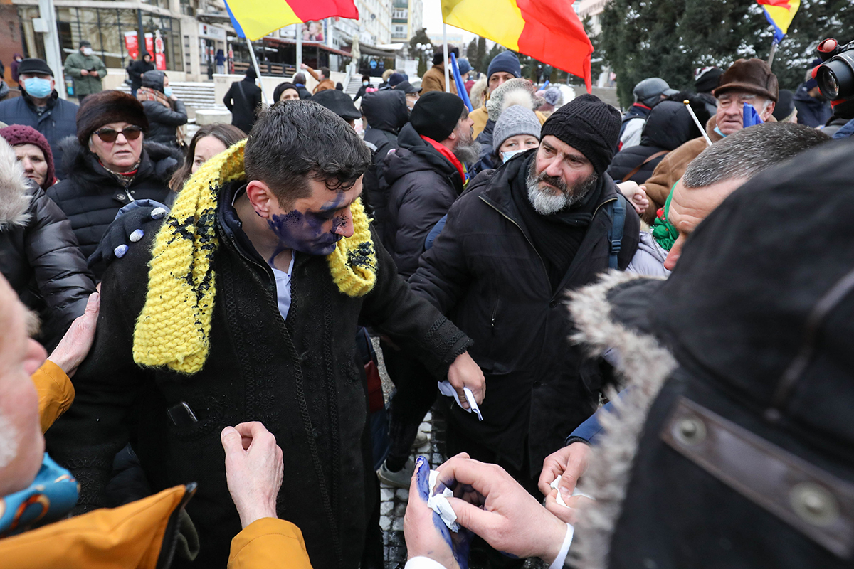 VIDEO | George Simion, stropit cu cerneală la Iași de Ziua Principatelor
