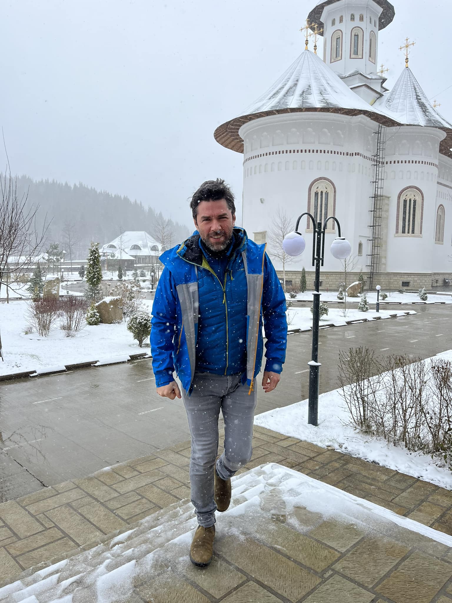 Alex Dima a fost profesor de religie. De ce a renunțat la învățământ: „Eu câștigam pe lună vreo 200 și ceva de lei”