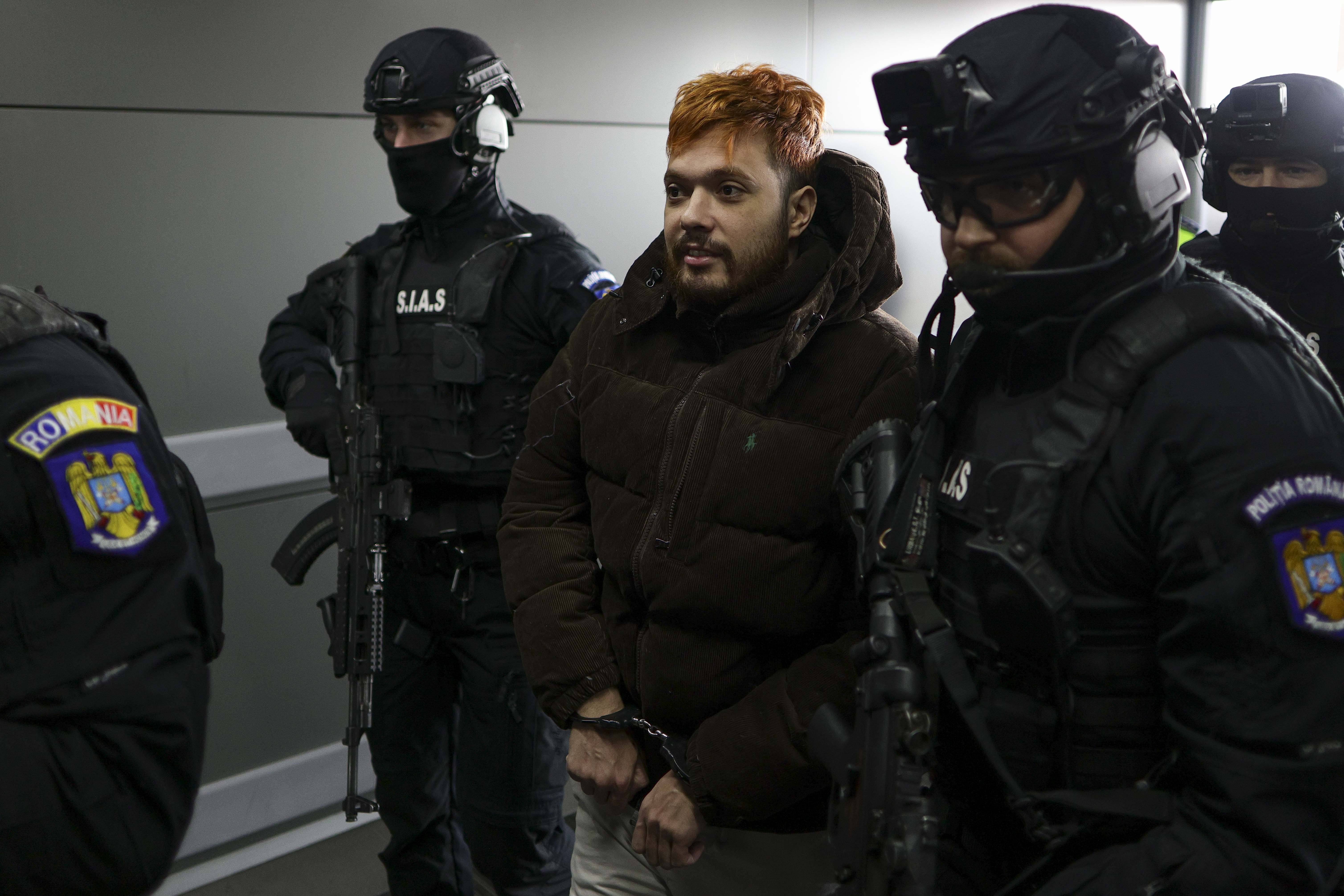 Mohamed Amra, criminalul prins în București de Poliția Română, a fost extrădat în Franța
