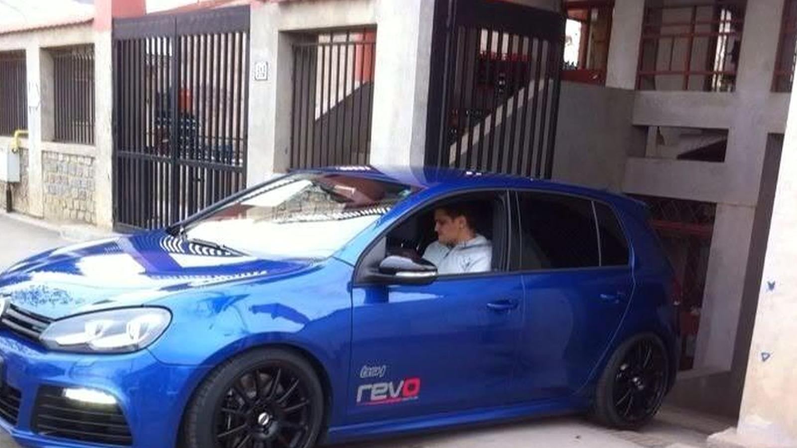 FOTO / Cum arată mașina tunată a fiului lui Liviu Dragnea. Toată „opera” ar fi costat aproape 80.000 de euro!