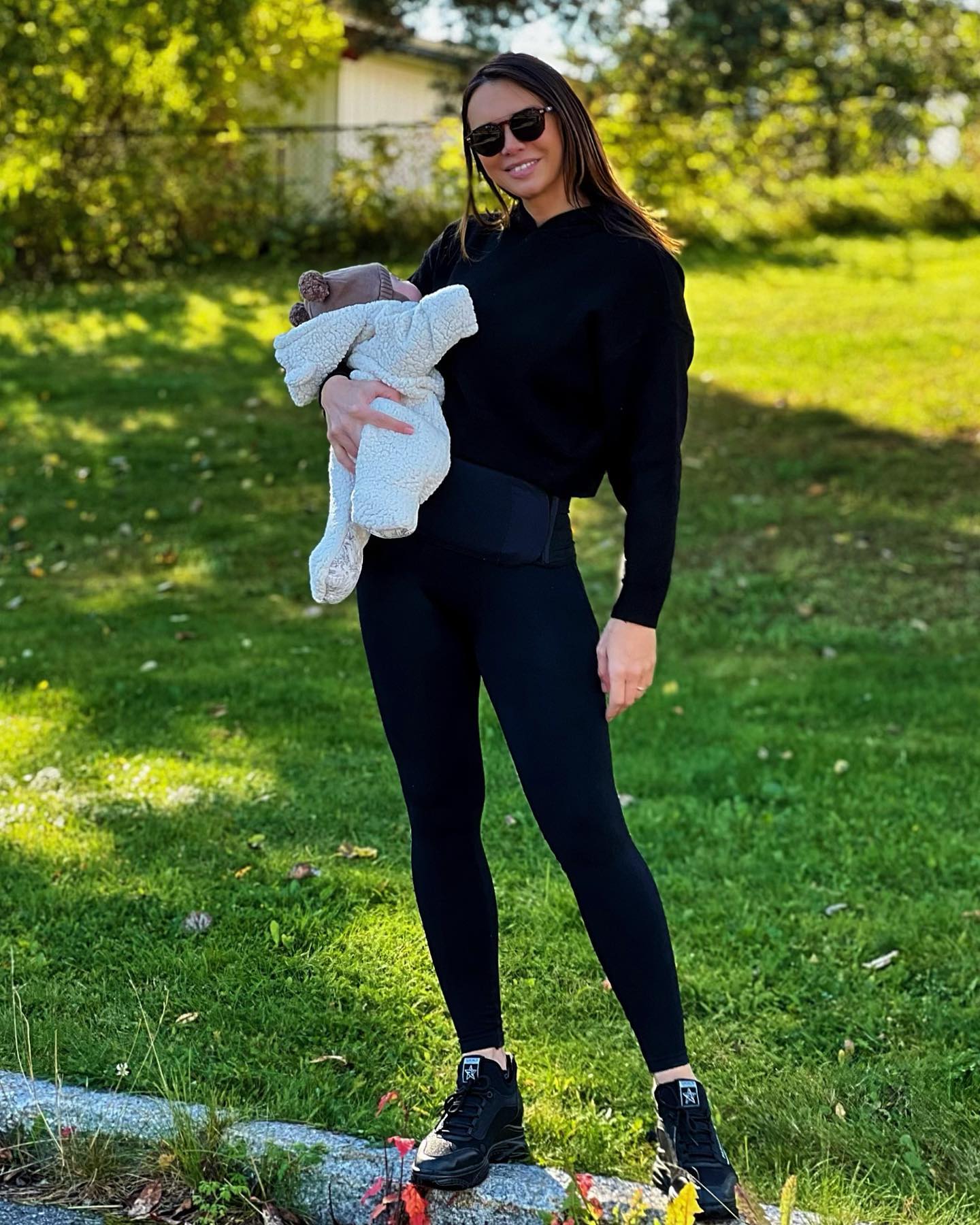 Cum arată Magda Pălimariu la mai bine de o lună de când a născut. Prezentatoarea a apărut în colanți
