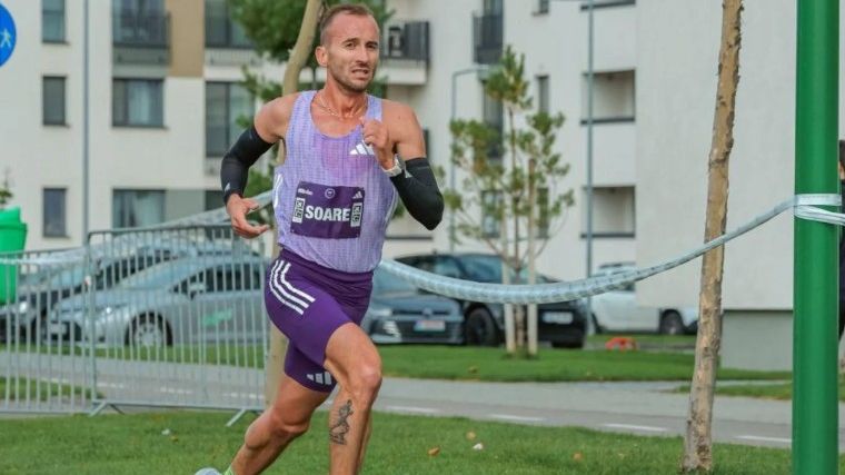 Maratonul București 2025 a adus împreună 12.000 de alergători din peste 50 de țări. Un tânăr atlet a doborât recordul național