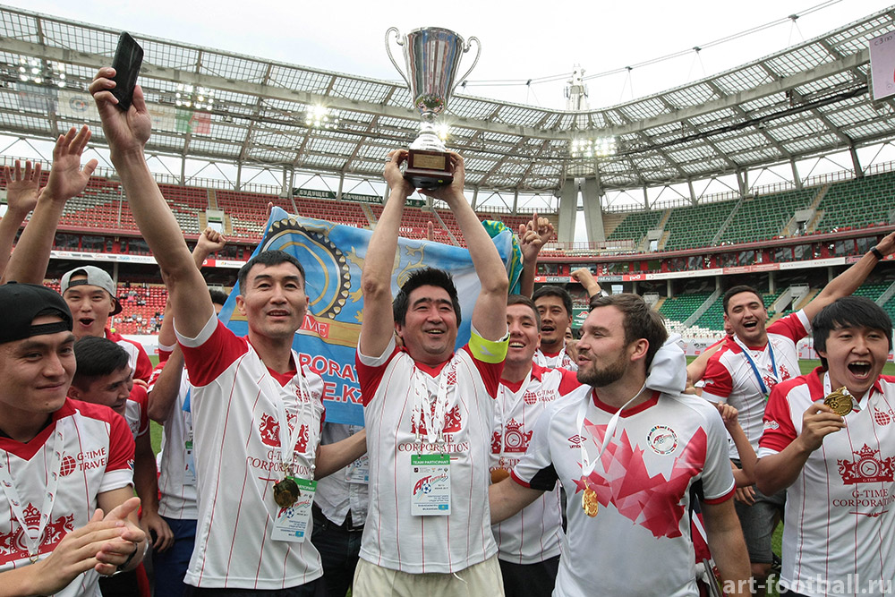 Pe ce loc a terminat naționala artiștilor fotbaliști la Campionatul Mondial - Moscova Art Football 2017. Temișan, Enache și Kamara au impresionat prin muzica lor / FOTO