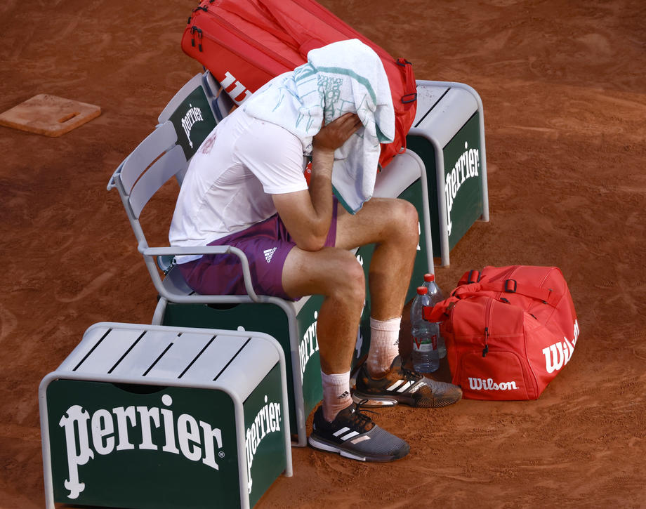 Stefanos Tsitsipas, mesaj sfâșietor după finala pierdută la Roland Garros. Bunica lui a murit înainte de meci