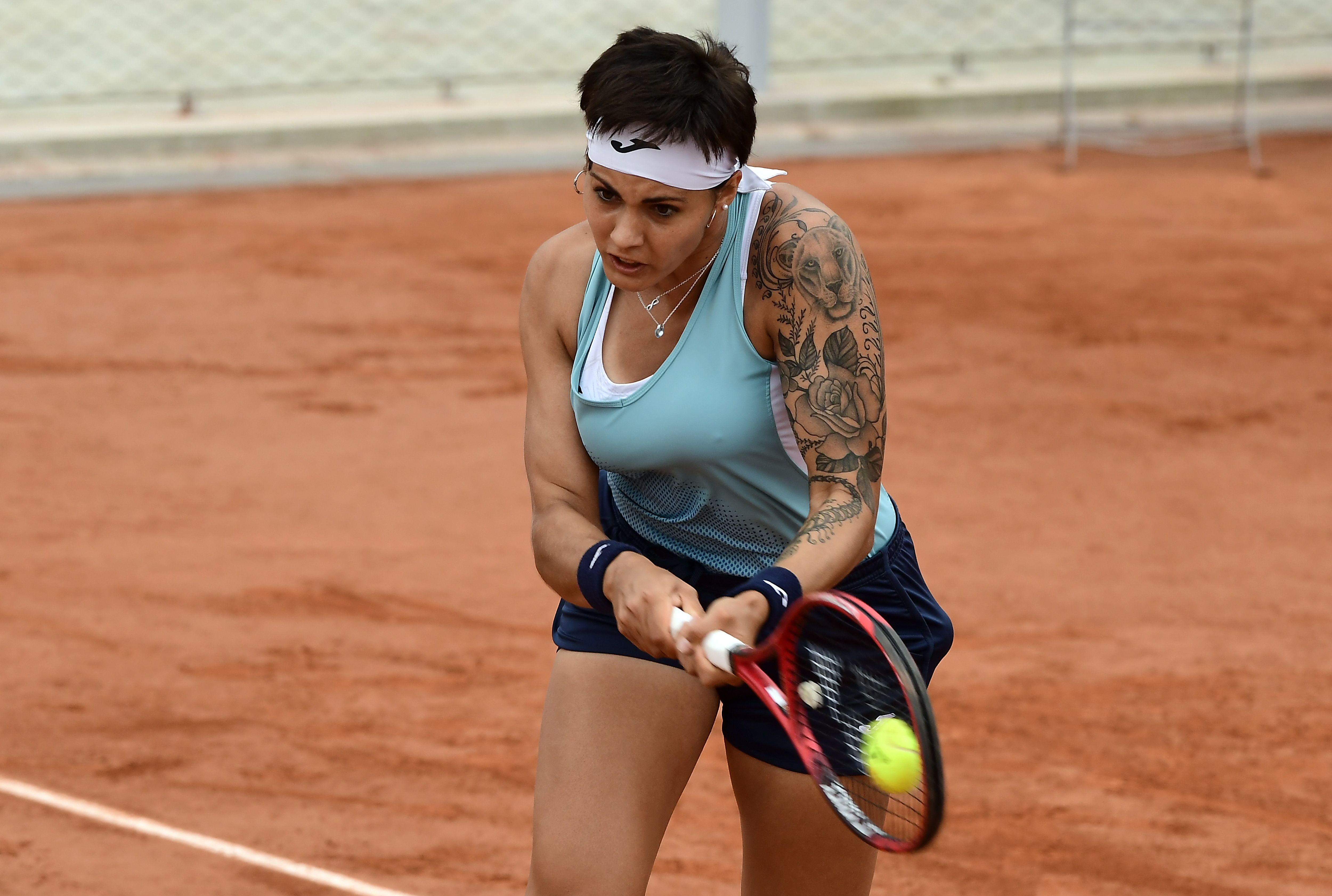 Ea a eliminat-o pe Sorana Cîrstea în turul 2 la Roland Garros. Aliona Bolșova Zadoinov este spaniolă de origine moldoveană | GALERIE FOTO