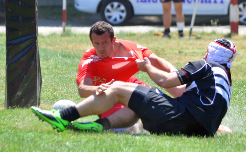 Sportul și Grivița, cele mai vechi echipe, își dispută întâietatea în liga a treia / FOTO