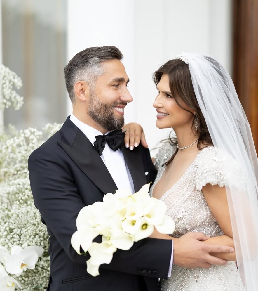 Cât costă salopeta de schi purtată de Monica Bîrlădeanu în vacanța în Alpi cu Valeriu Gheorghiță. Imagini cu cei doi pe pârtie