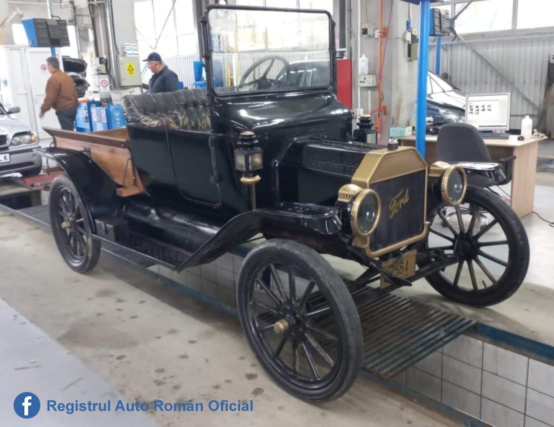 Un Ford T din anul 1914 a fost adus la RAR Iași pentru omologare: „Nu știm dacă are kilometrii reali”