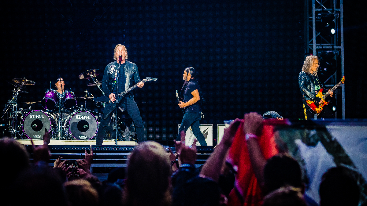 Ce melodii românești vor fanii să interpreteze Metallica în concertul de la București: „La Atena a cântat «Zorba’s Dance»”