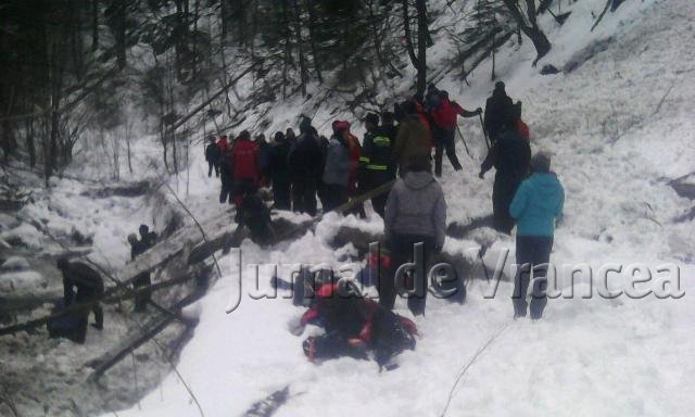 Cum s-a produs avalanșa din Cheile Tișiței (Munții Vrancei), care a ucis o turistă de 37 de ani