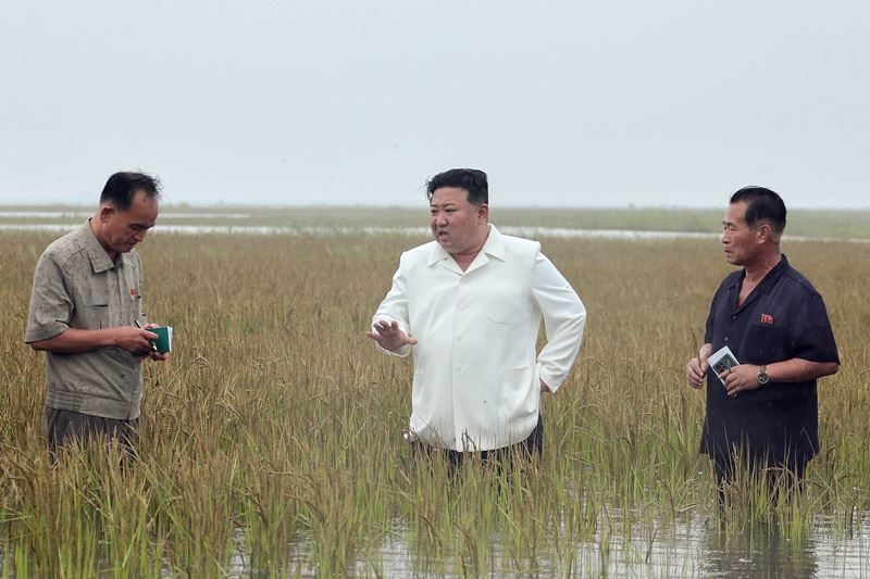 Kim Jong Un critică guvernul, după inundațiile din Coreea de Nord. „Un dezastru uman din cauza iresponsabilităţii leneşilor”