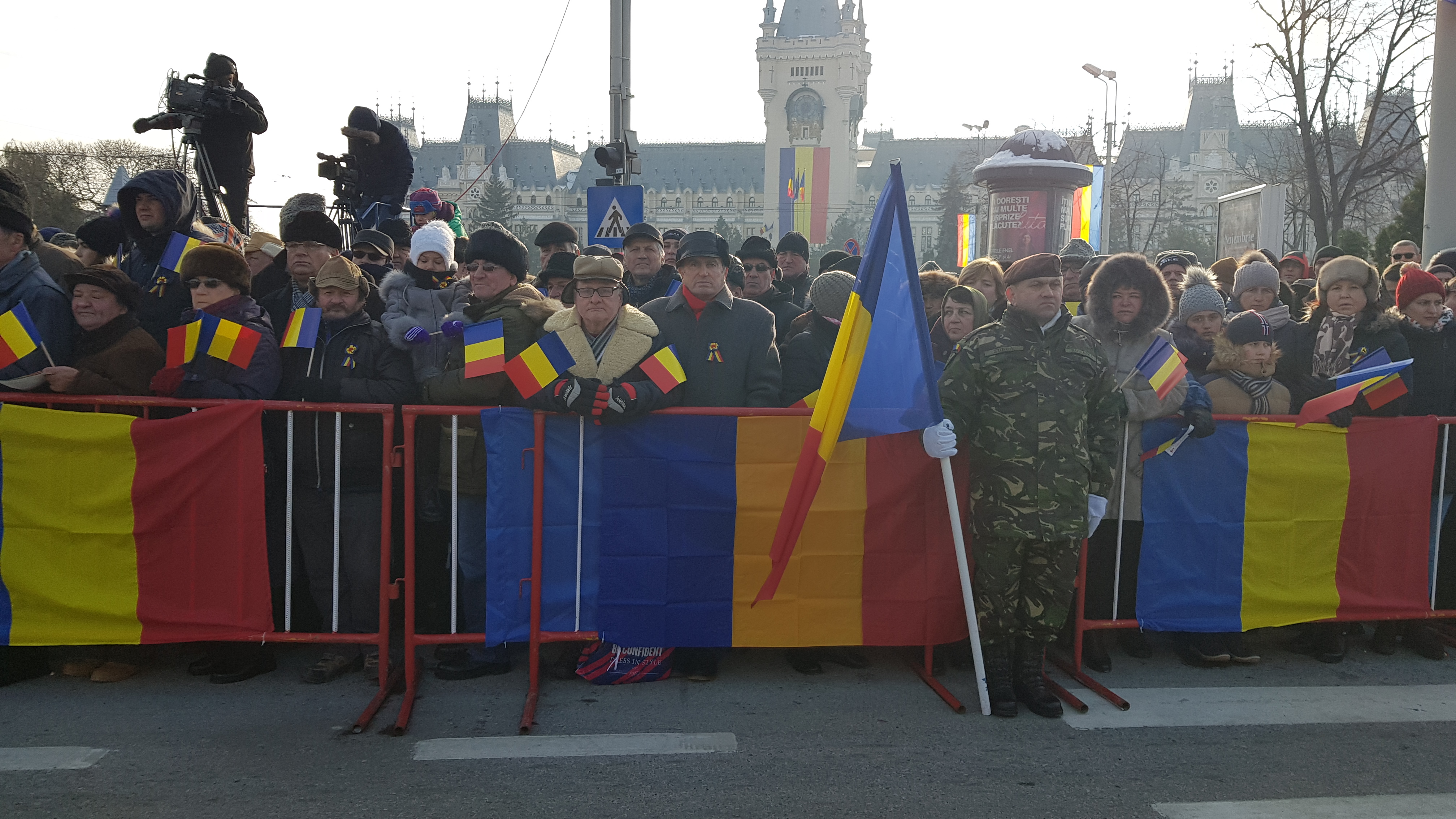 VIDEO&FOTO/ Prezență record la Iași, de 1 Decembrie. Discursul transmis de Viorica Dăncilă a fost huiduit la scenă deschisă