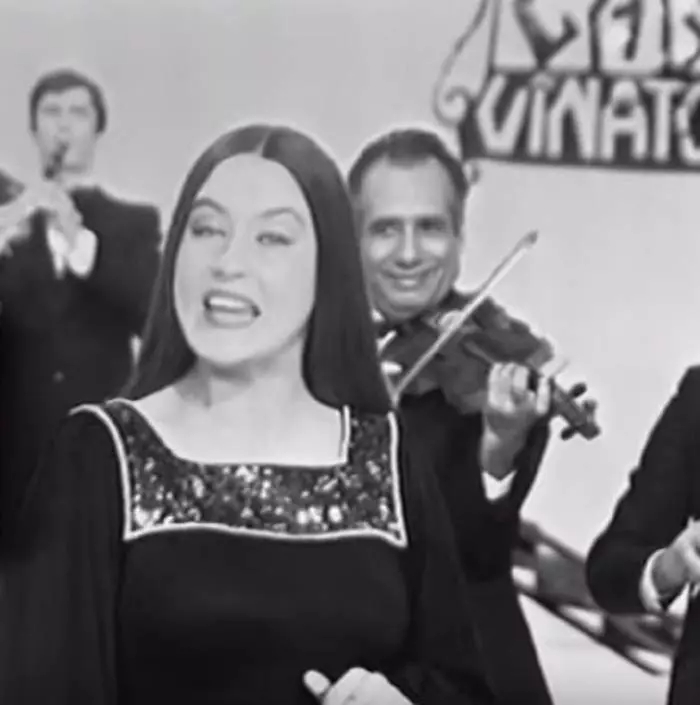 Maria Dragomiroiu împlinește astăzi 70 de ani. Imagini rare cu familia artistei de muzică populară. „Va fi o zi specială”
