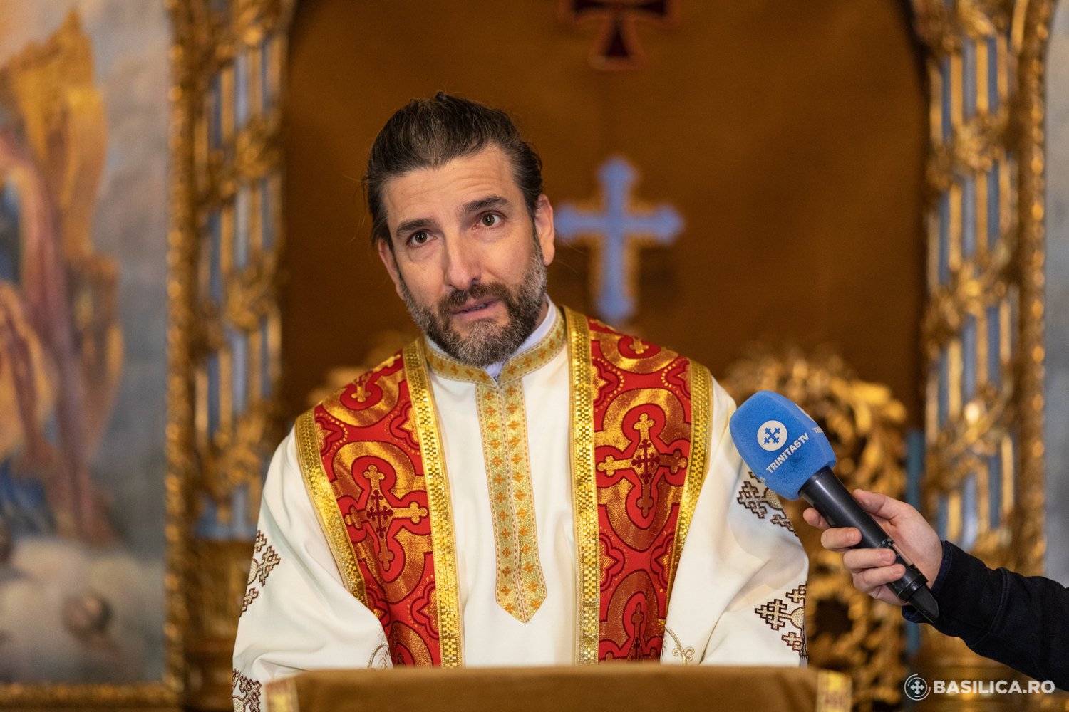 Silviu Biriș a răbufnit după ce Ministerul Culturii le-a cerut actorilor să raporteze ce fac în cele 8 ore de muncă: „Pleacă de la presupunerea că noi cei care lucrăm acolo luăm banii degeaba”