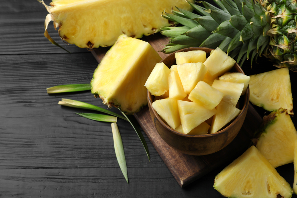 Ananas - beneficii pentru sănătate. Cât ananas este recomandat să mănânci zilnic