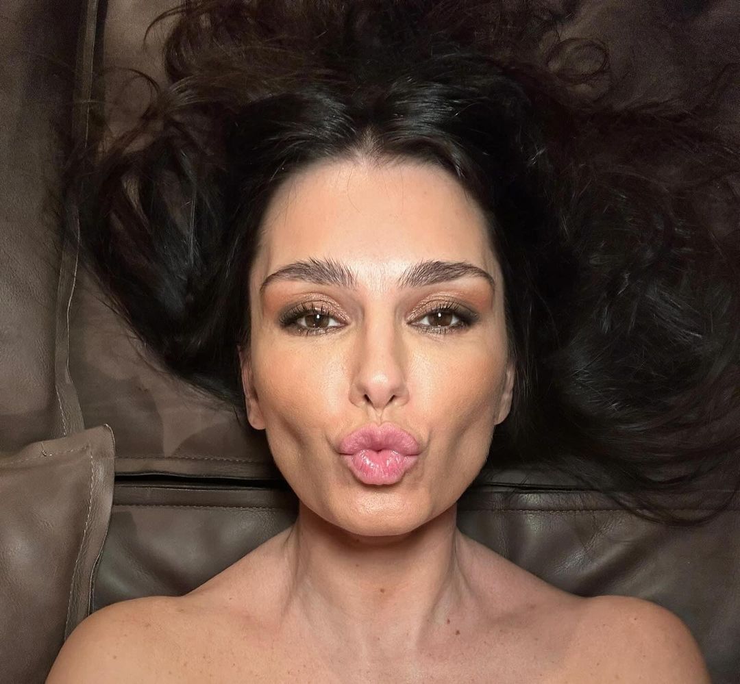 „Asta trebuie dat altora”. Citatul care a apărut pe pagina de Instagram a Danei Budeanu după primul tur al alegerilor prezidențiale din România